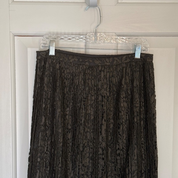 Banana Republic Lace Pleated Maxi Skirt dark green 45153 - Picture 4 of 13